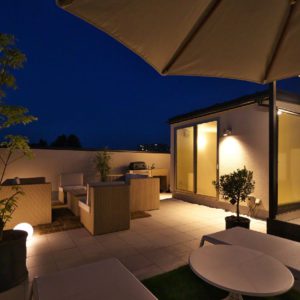 戸建て賃貸を緑＆光で癒しの空間に彩る